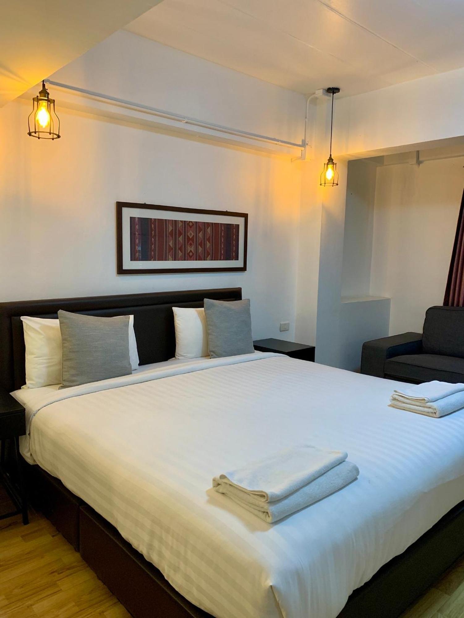 Kailub Rooms Hotel Bangkok Exterior foto